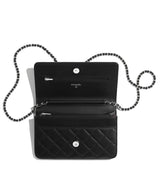 Chanel - Classic Wallet on Chain