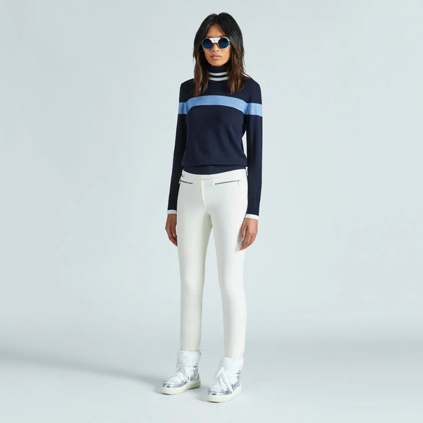 Erin Snow -Jes Pant in Racer in Snow